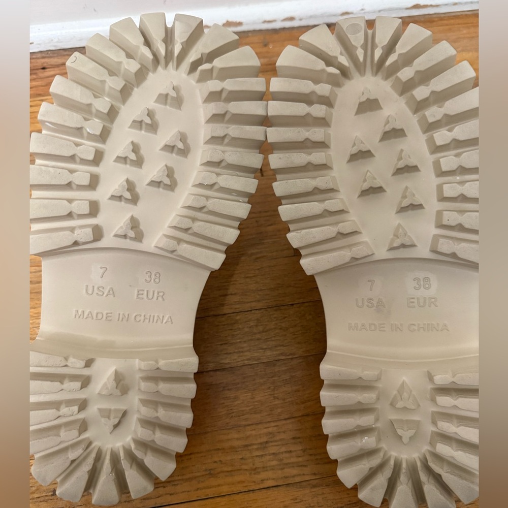 Jeffrey Campbell Cream Lug Sole Platform Mules - Picture 7 of 8